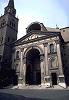 Compare Roman and Renaissance architecture