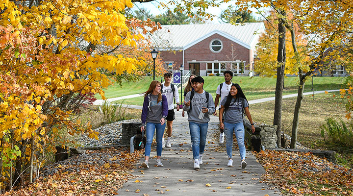 Bluffton University students