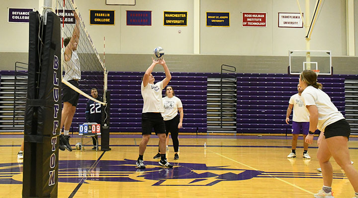 Co-ed intramural volleyball