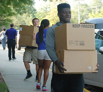 First year students moving in