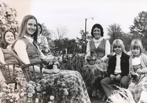 
Homecoming 1976 royalty on their parade float (L to R): Nancy Yeager, Joyce Baumgartner, Jane Roeschley, Arina Simcox, (unknwon crown bearer and flower girl).