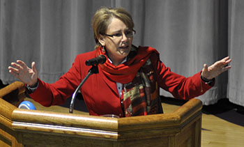 Dr. Elizabeth Soto Albrecht