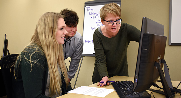 Bluffton University hosts competition for high school journalists