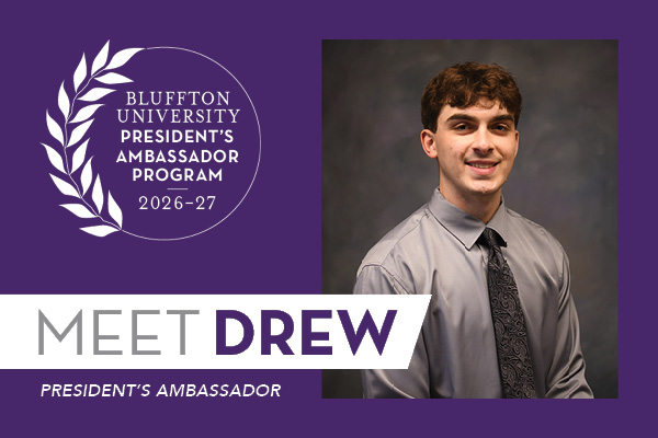President’s Ambassadors provide campus tours to prospective students, sit on student panels at admissions events, greet special campus guests, and engage with alumni and donors at special events.